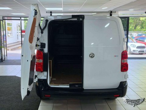 Vauxhall Vivaro 1.5 Vivaro 2900 Dynamic Ss White #78