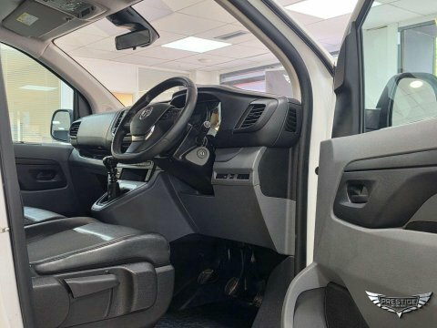 Vauxhall Vivaro 1.5 Vivaro 2900 Dynamic Ss White #42