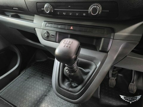 Vauxhall Vivaro 1.5 Vivaro 2900 Dynamic Ss White #26