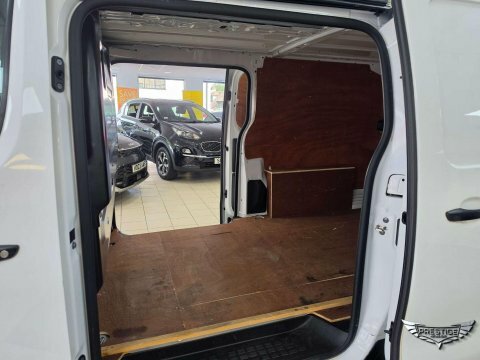 Vauxhall Vivaro 1.5 Vivaro 2900 Dynamic Ss White #64