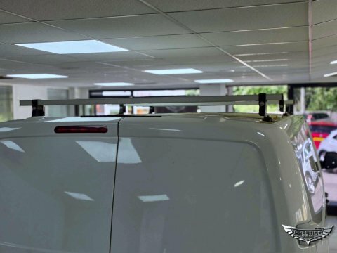 Vauxhall Vivaro 1.5 Vivaro 2900 Dynamic Ss White #39