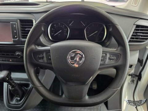 Vauxhall Vivaro 1.5 Vivaro 2900 Dynamic Ss White #44