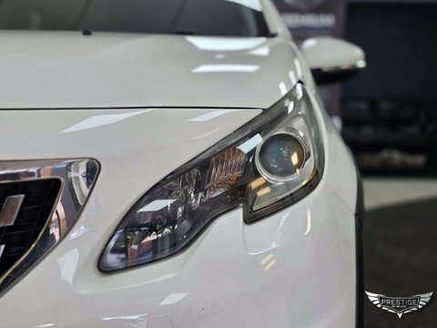 Peugeot 2008 1.2 Puretech Allure White #6