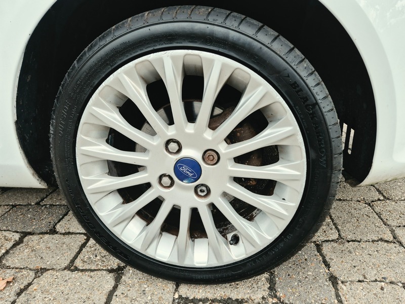 Ford Fiesta 1.4 Edge Silver #29