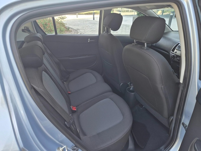 Hyundai I20 Hatchback 1.2 Active Euro 5 201313 Black #14