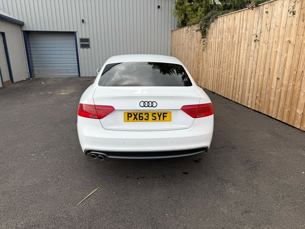 Audi A5 2.0 Tdi Black Edition White #5