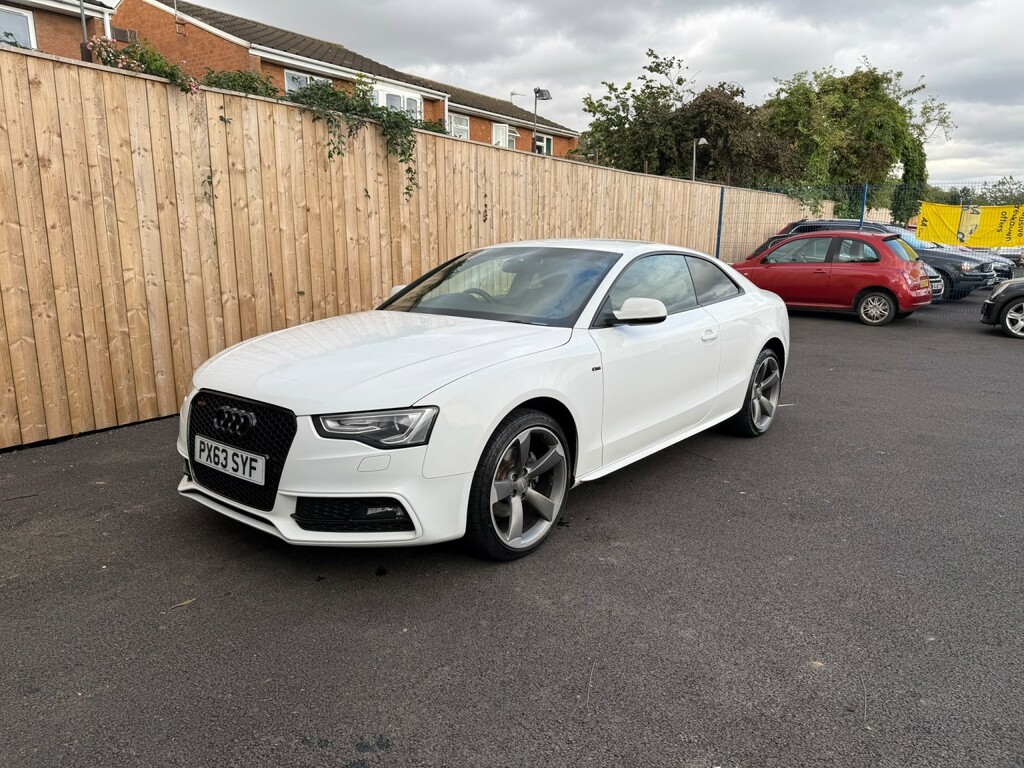 Audi A5 2.0 Tdi Black Edition White