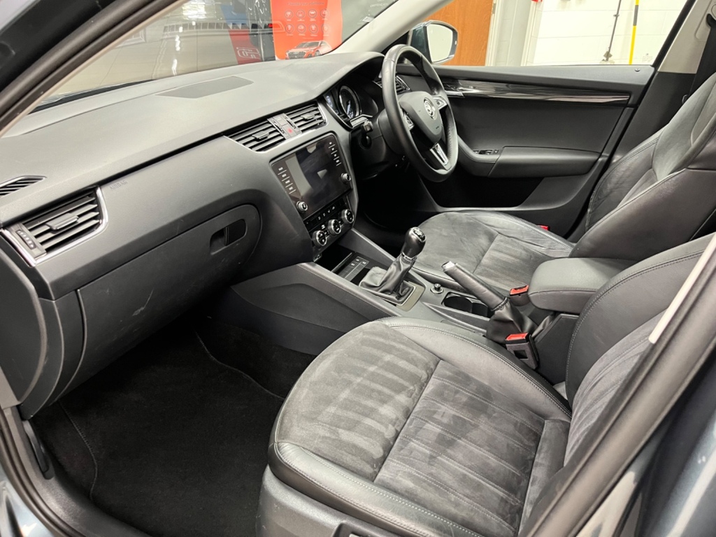 Skoda Octavia 2.0 Tdi Cr Se L Grey #6