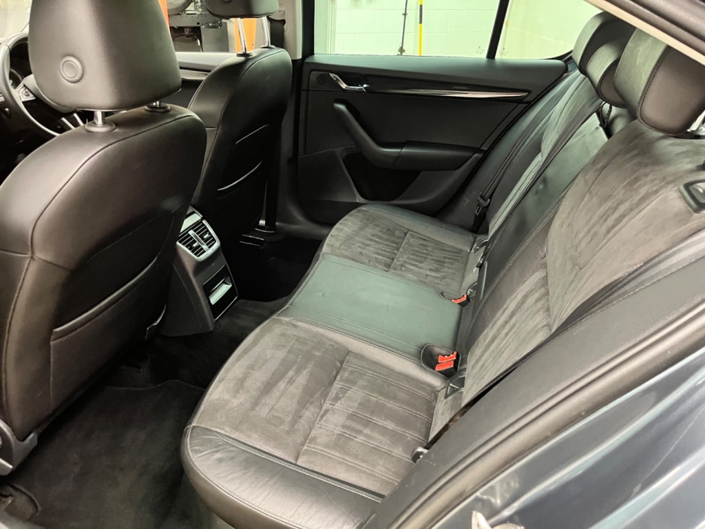 Skoda Octavia Grey #26