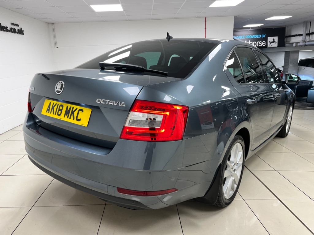 Skoda Octavia Grey #27