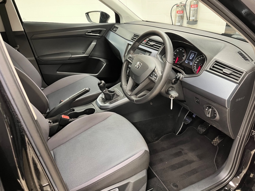 Seat Arona 1.0 Tsi Se Ez Tbelt Done Black #2
