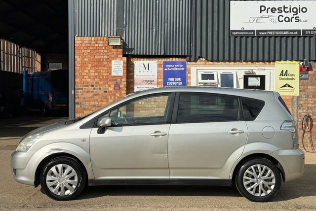 Toyota Corolla Verso 1.8 Vvt-i T2 Silver #4