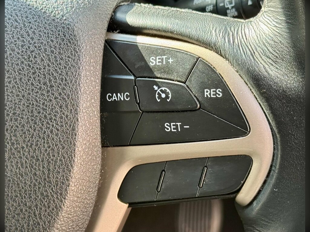 Jeep Cherokee Black #41