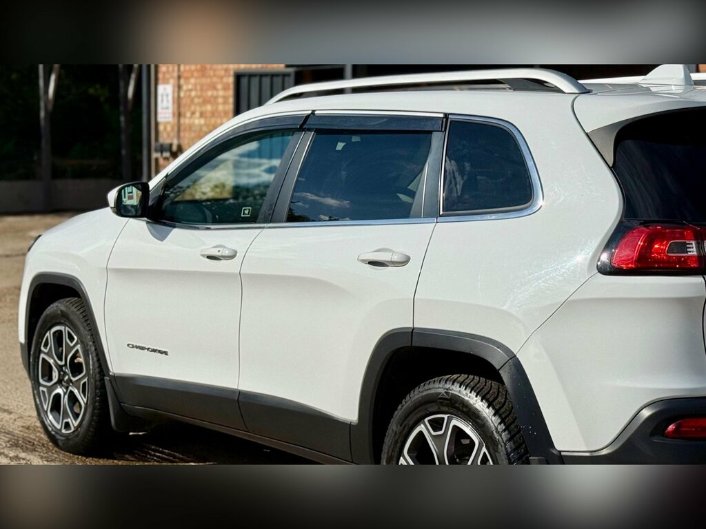 Jeep Cherokee Black #29