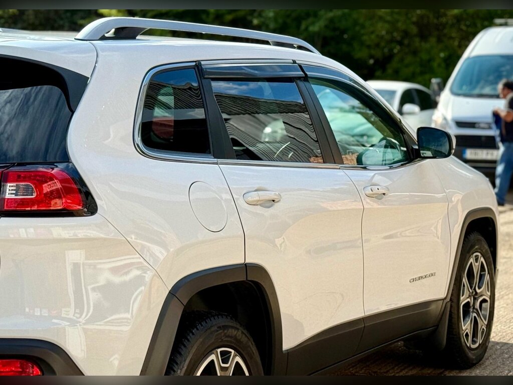 Jeep Cherokee Black #32