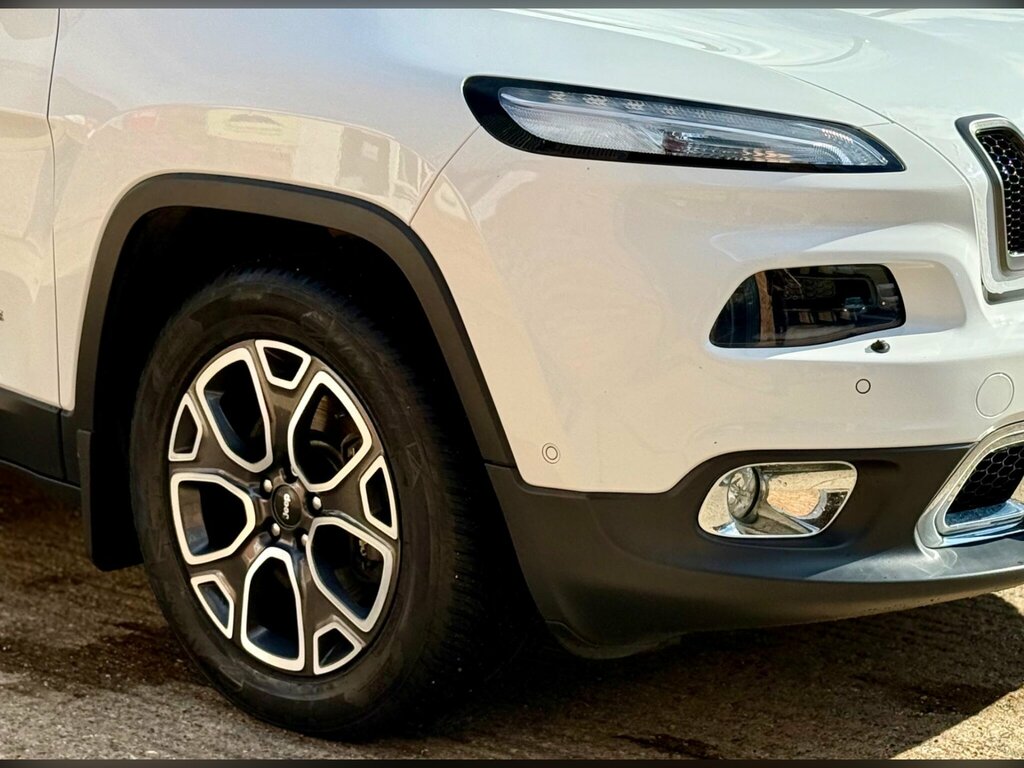 Jeep Cherokee Black #23
