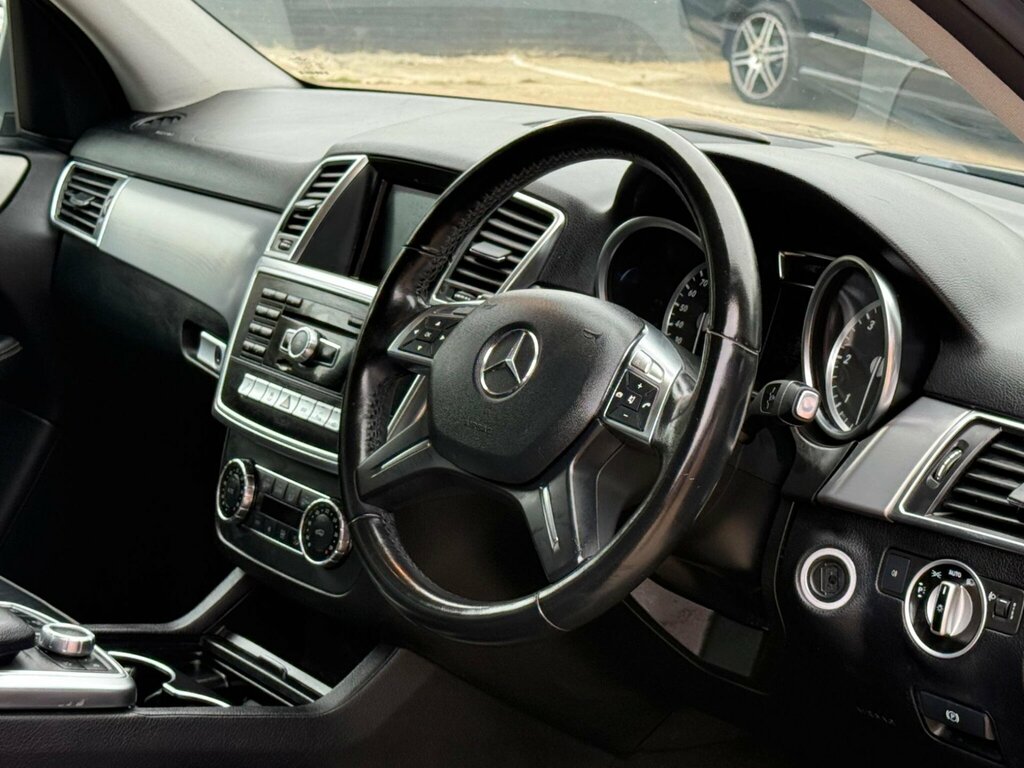 Mercedes-Benz M Class Diesel Black #9