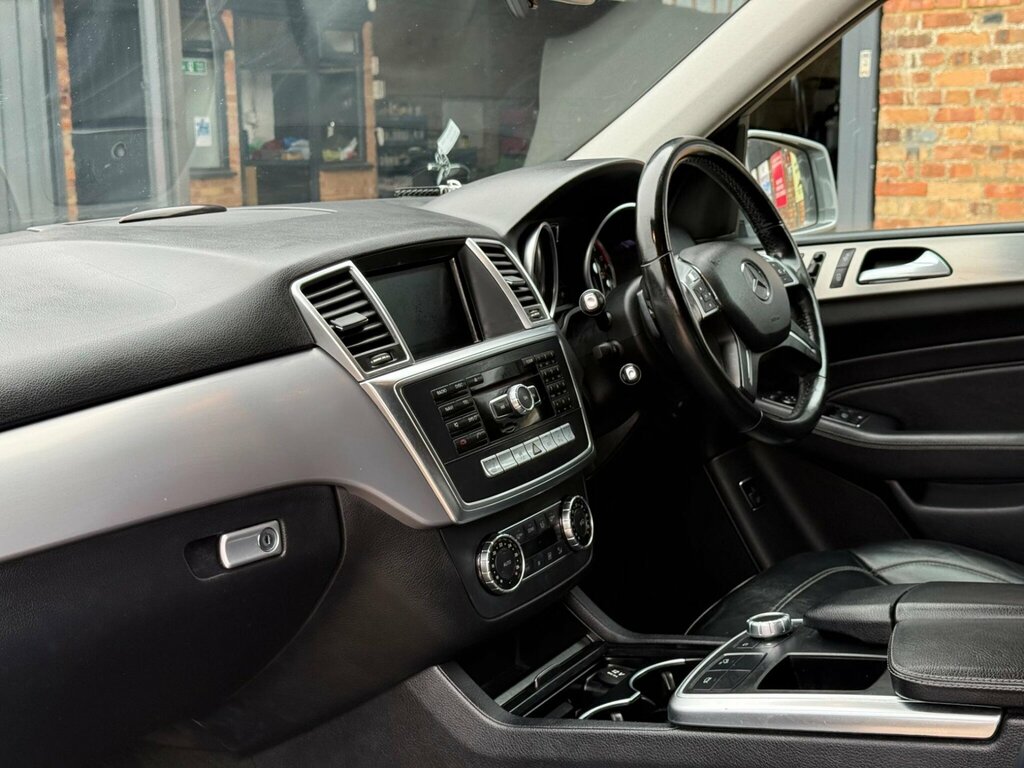 Mercedes-Benz M Class Diesel Black #11