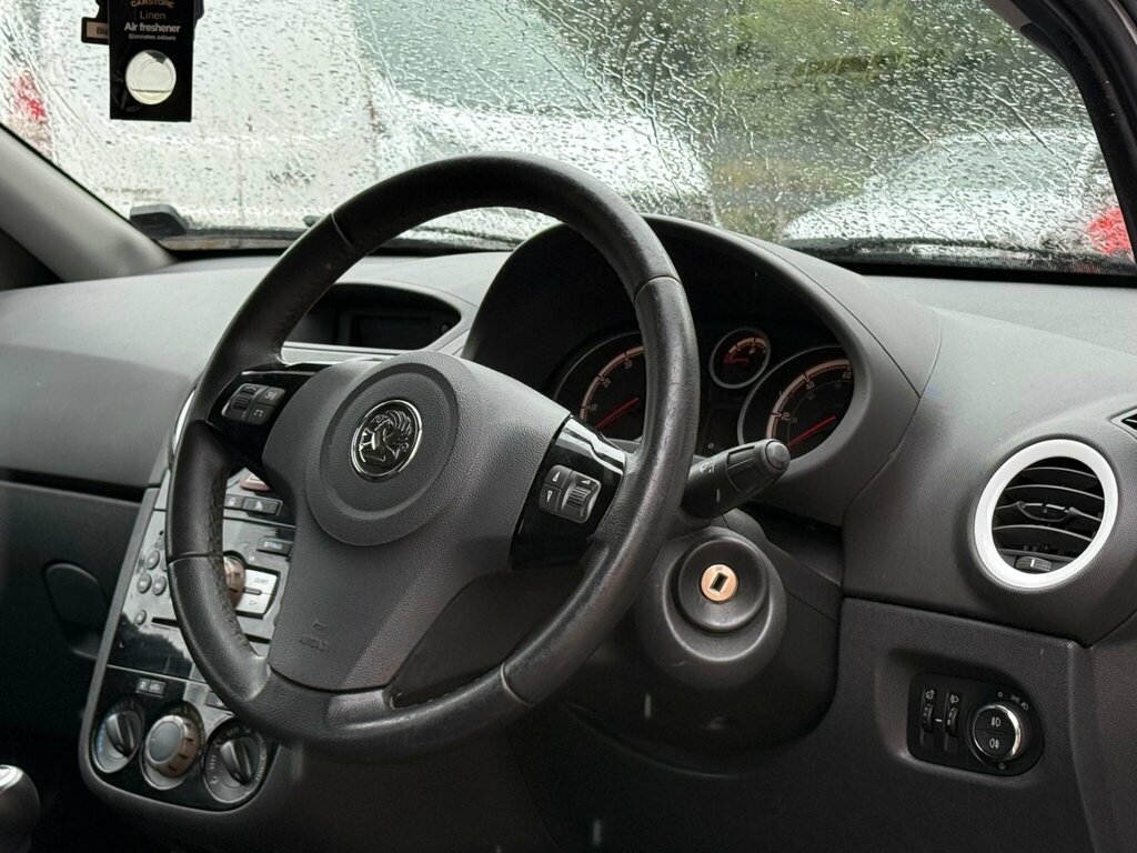 Vauxhall Corsa 1.2I 16V Sxi Silver #3