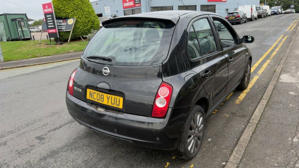 Nissan Micra Acenta Plus Red #8