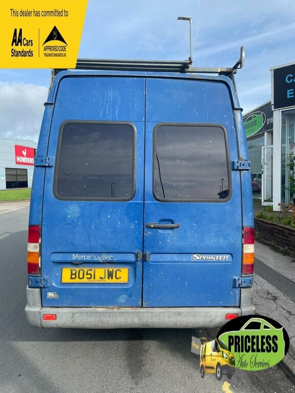 Mercedes-Benz Sprinter 2.2L 208 Blue #6