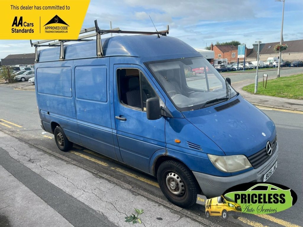Mercedes-Benz Sprinter 2.2L 208 Blue