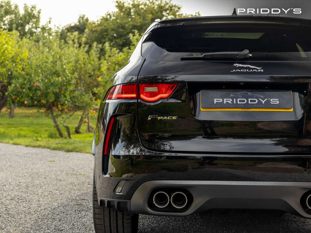 Jaguar F-Pace 2.0 Portfolio Awd Red #13