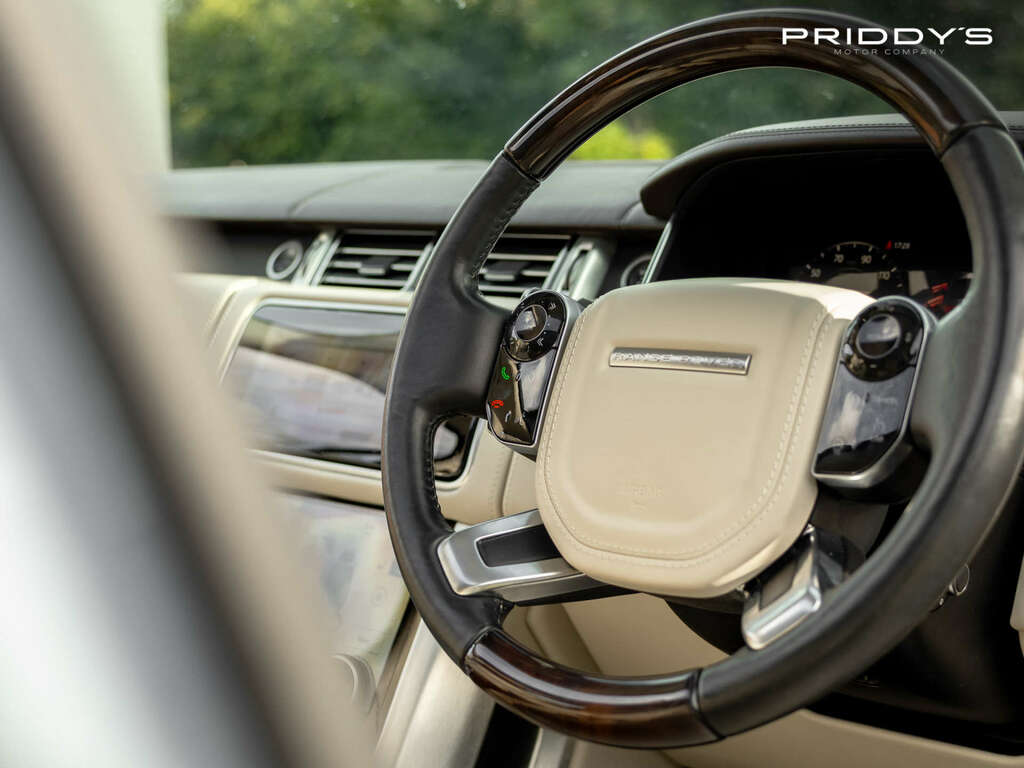 Land Rover Range Rover Range Rover Vogue P400e Silver #32