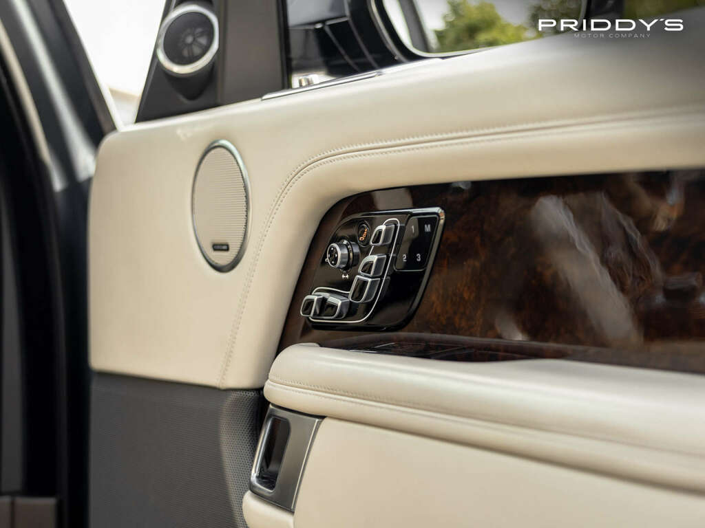 Land Rover Range Rover Range Rover Vogue P400e Silver #49