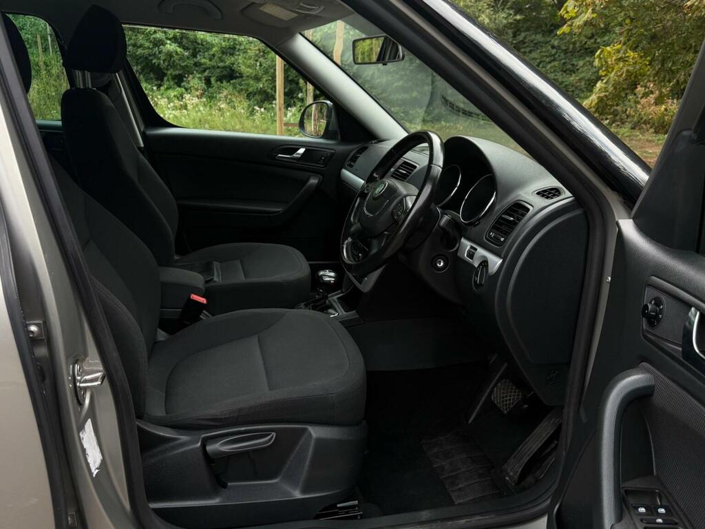 Skoda Yeti Grey #26