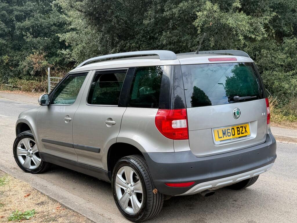 Skoda Yeti 1.2 Tsi Se Dsg Euro 5 Beige #4