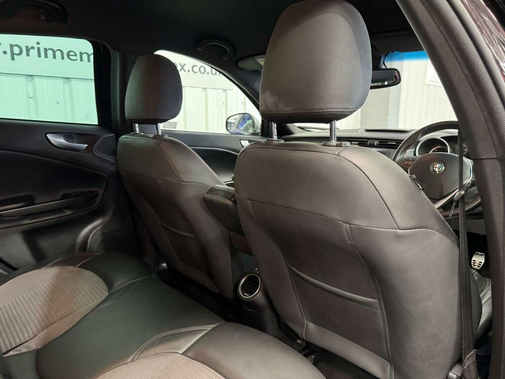 Alfa Romeo Giulietta Hatchback Grey #41