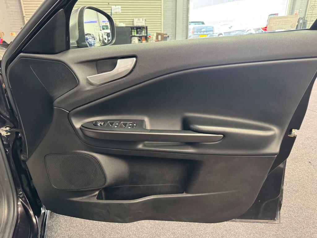Alfa Romeo Giulietta Hatchback Grey #49