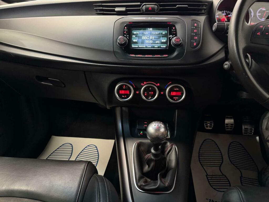 Alfa Romeo Giulietta Hatchback Grey #58