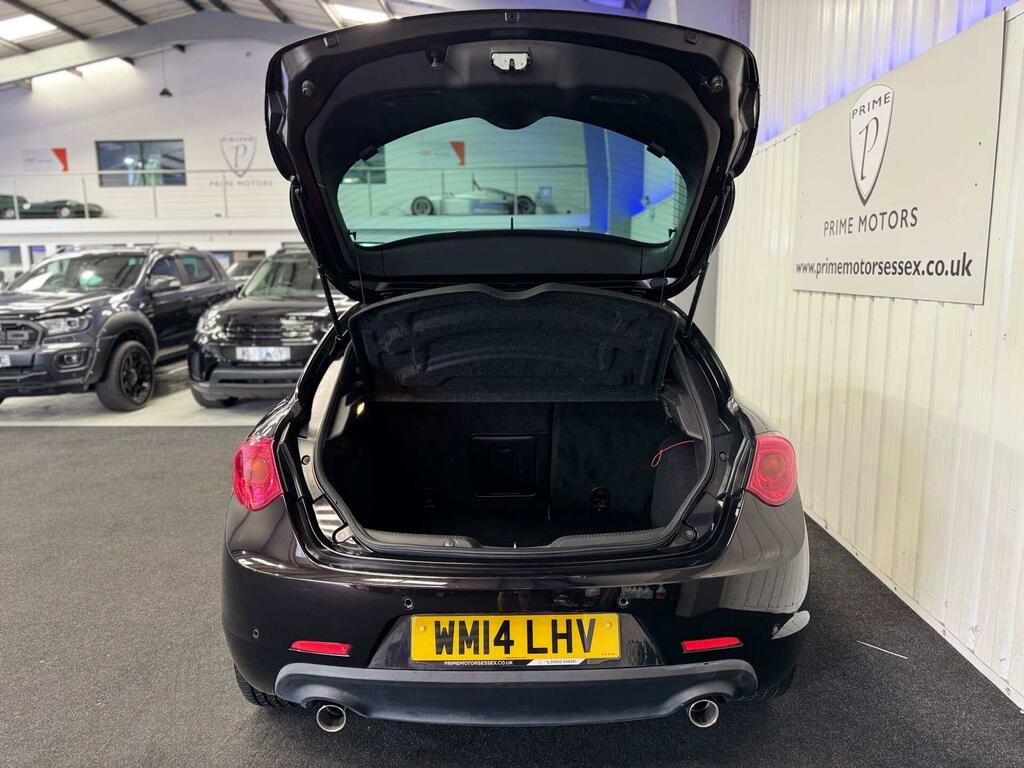 Alfa Romeo Giulietta Hatchback Grey #16
