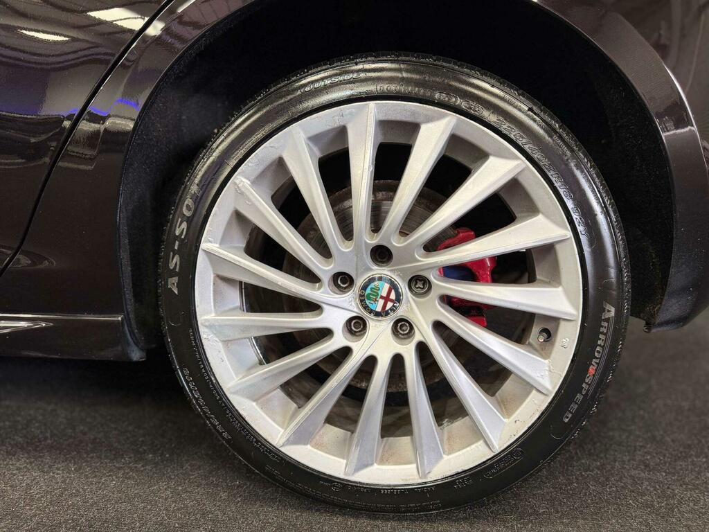Alfa Romeo Giulietta Hatchback Grey #26