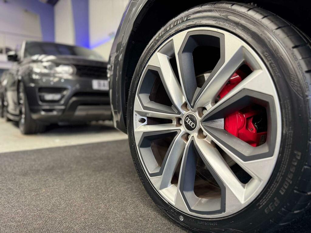 Audi Q5 Sport  #28