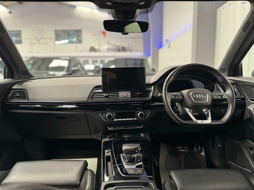 Audi Q5 Sport  #37
