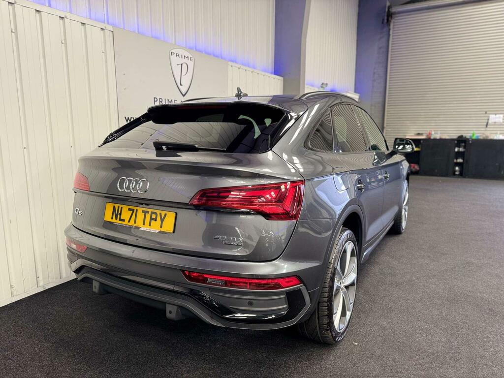 Audi Q5 Sport  #21