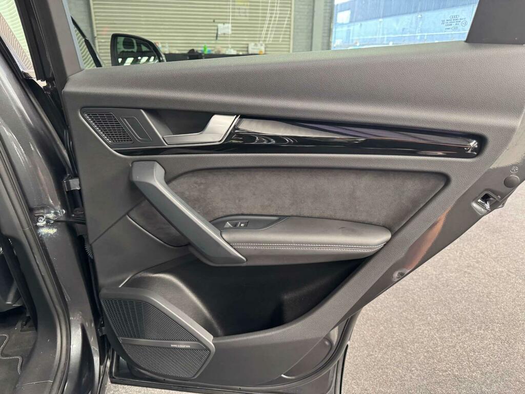 Audi Q5 Sport  #47