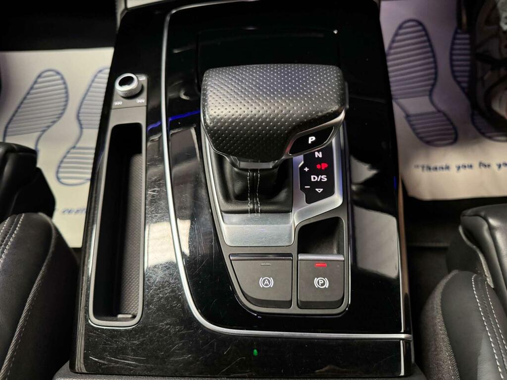 Audi Q5 Sport  #74