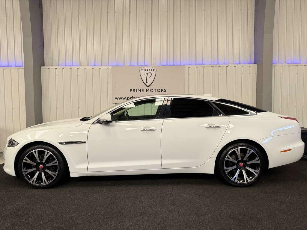 Jaguar XJ Saloon Blue #9