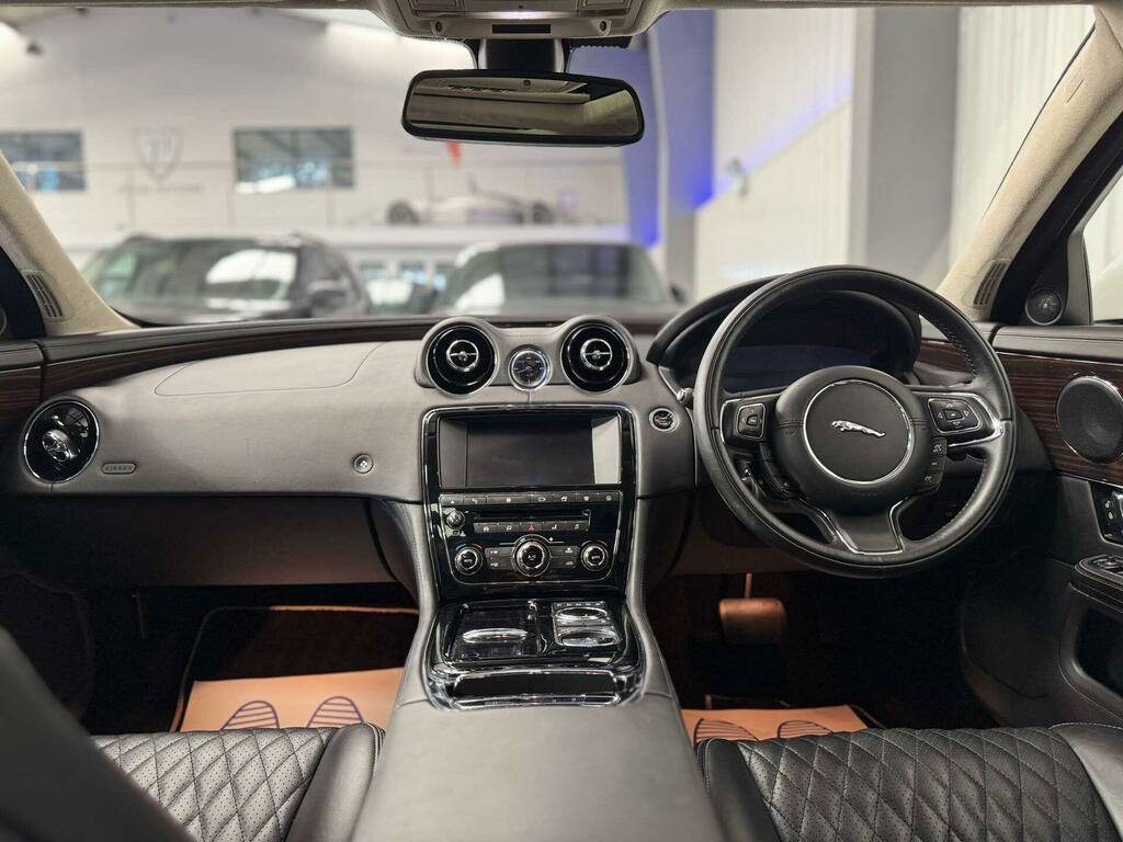 Jaguar XJ Saloon Blue #37