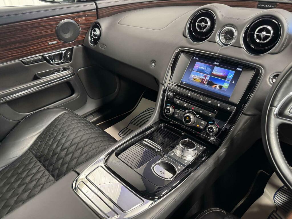 Jaguar XJ Saloon Blue #75