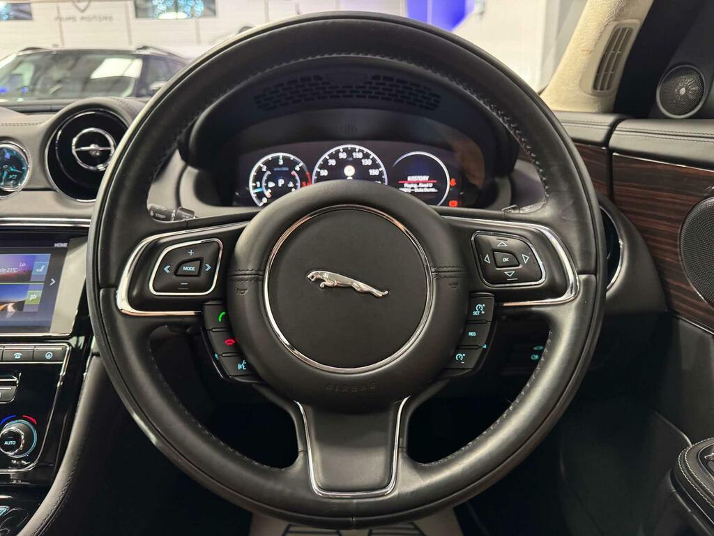 Jaguar XJ Saloon Blue #78