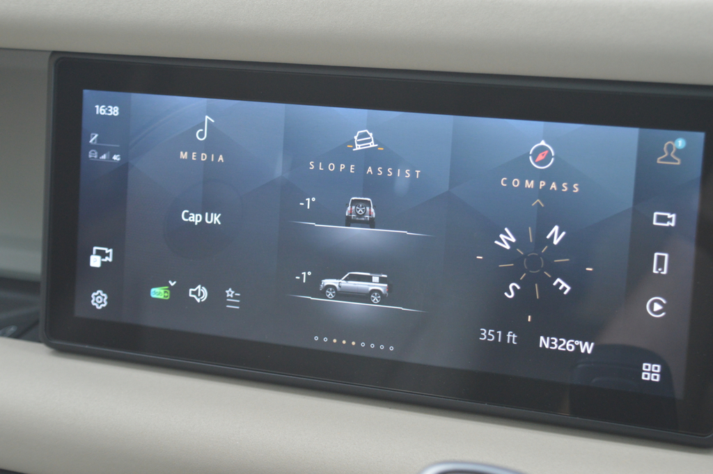 Land Rover Defender 110 X-dynamic S Black #53