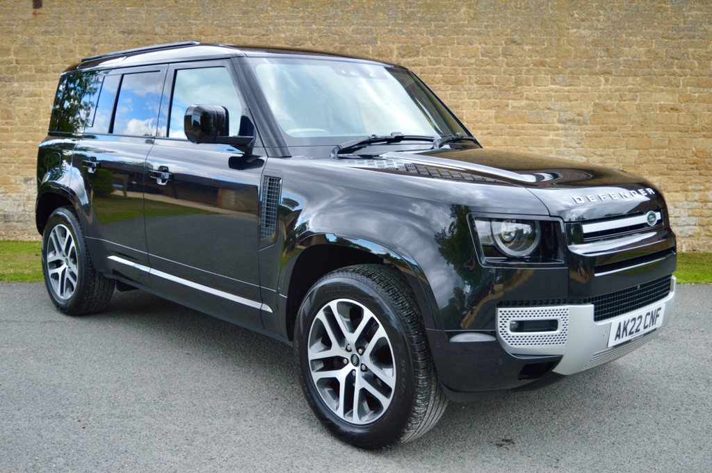 Land Rover Defender 110 X-dynamic S Black #1