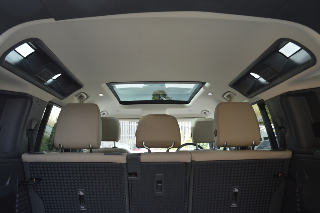 Land Rover Defender 110 X-dynamic S Black #70