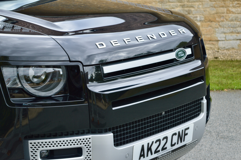 Land Rover Defender 110 X-dynamic S Black #66