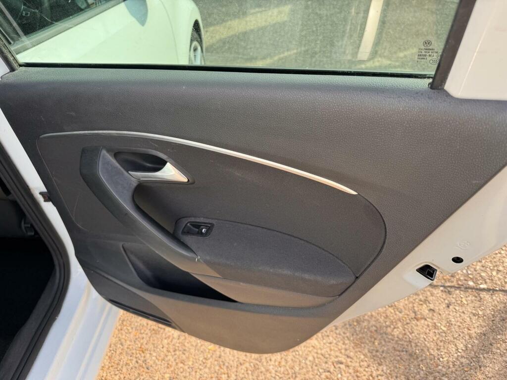 Volkswagen Polo  Black #16
